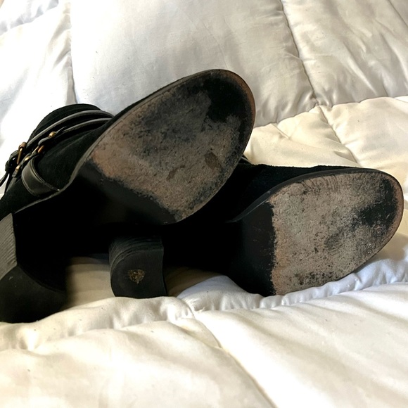 👑✅PRICE FIRM✅ UGG Black Leather Suede Ankle Boots - Picture 12 of 17